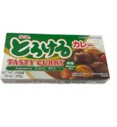 S&B CURRY ROUX MEDIUM HOT 200G